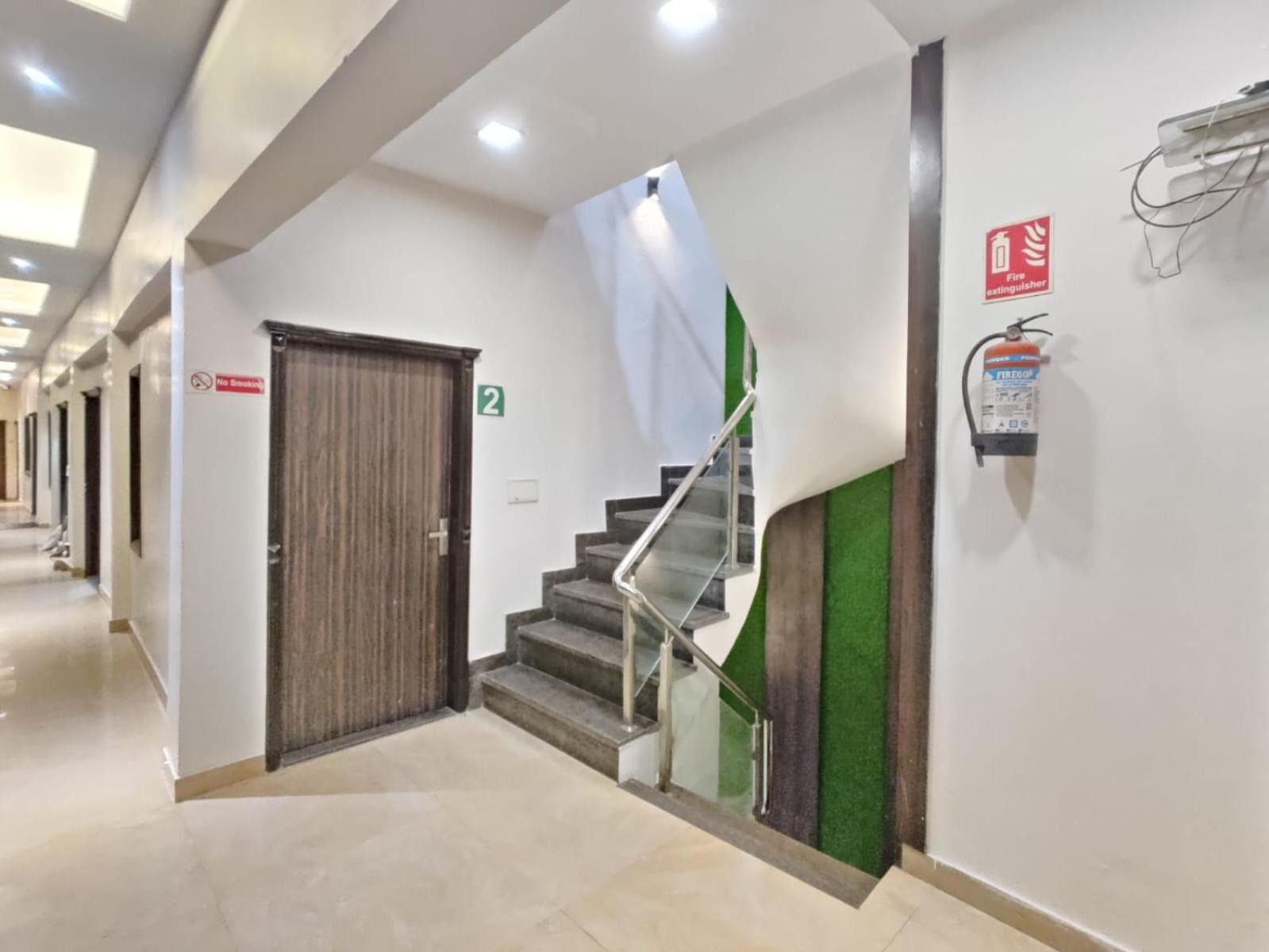 Hotel The Grandpark Amritsar Exterior foto