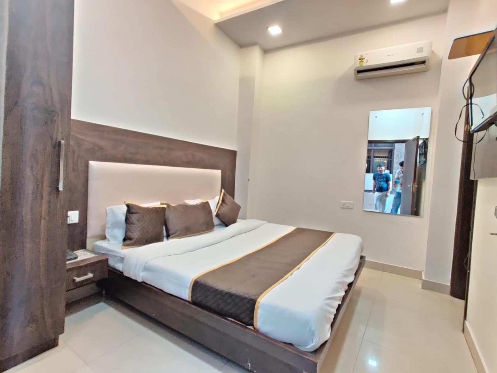 Hotel The Grandpark Amritsar Exterior foto