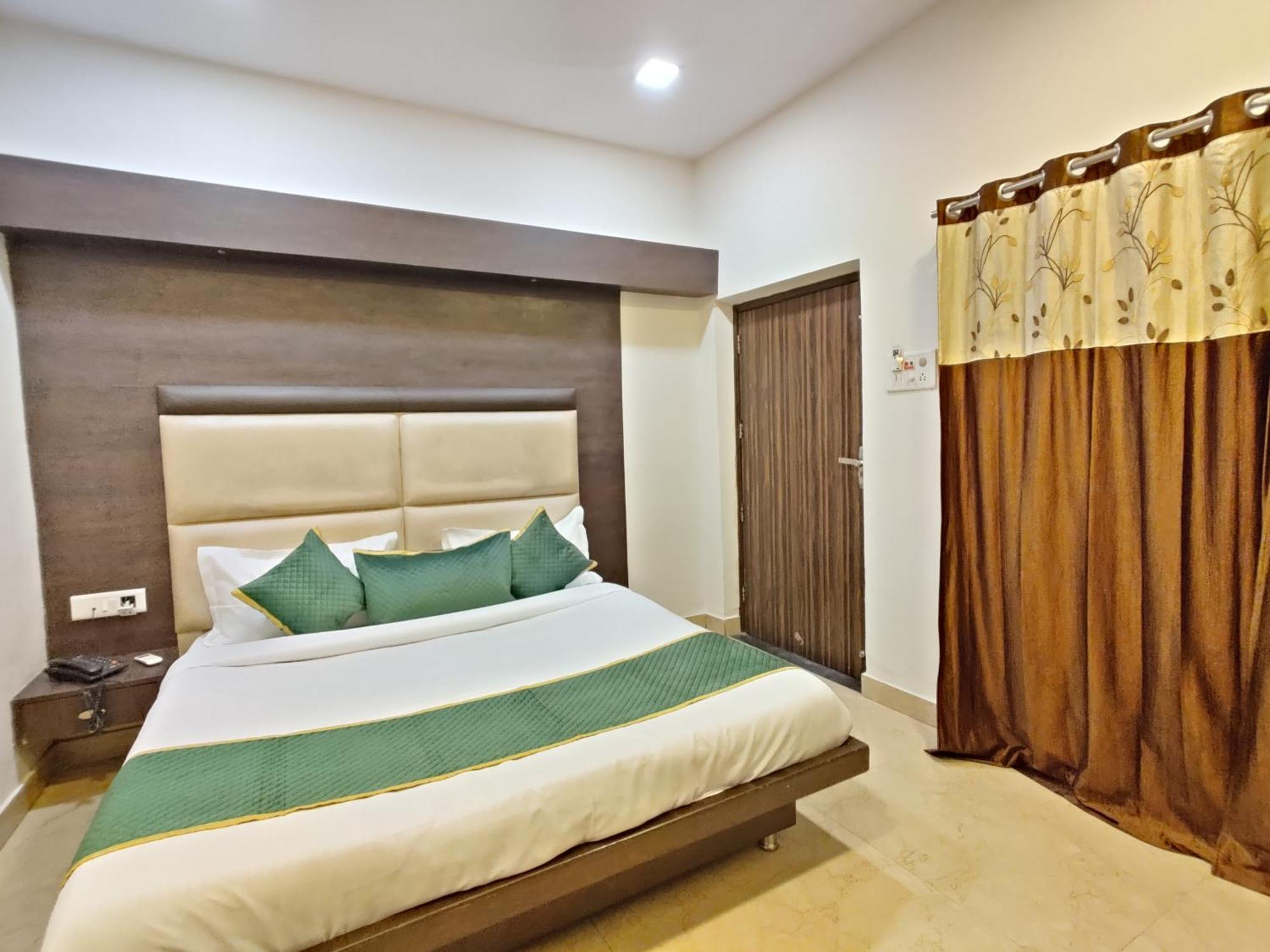 Hotel The Grandpark Amritsar Exterior foto